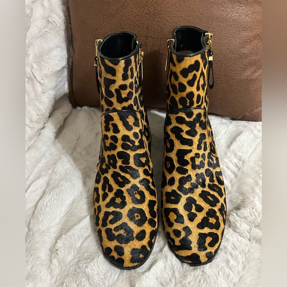 New Michael Kors booties size 8 - Picture 4 of 16